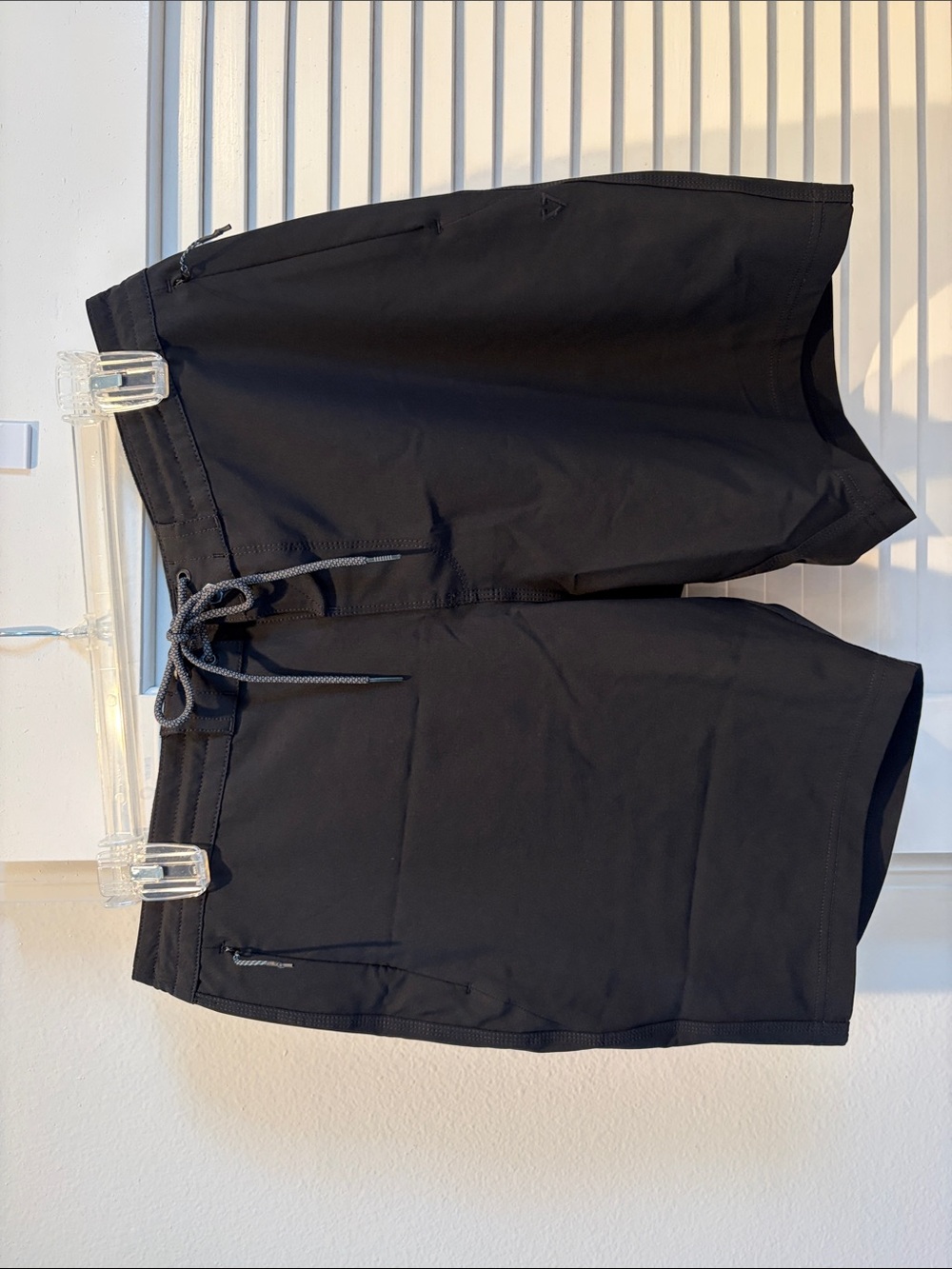 VISSLA Men's Black Board Shorts with Drawstring